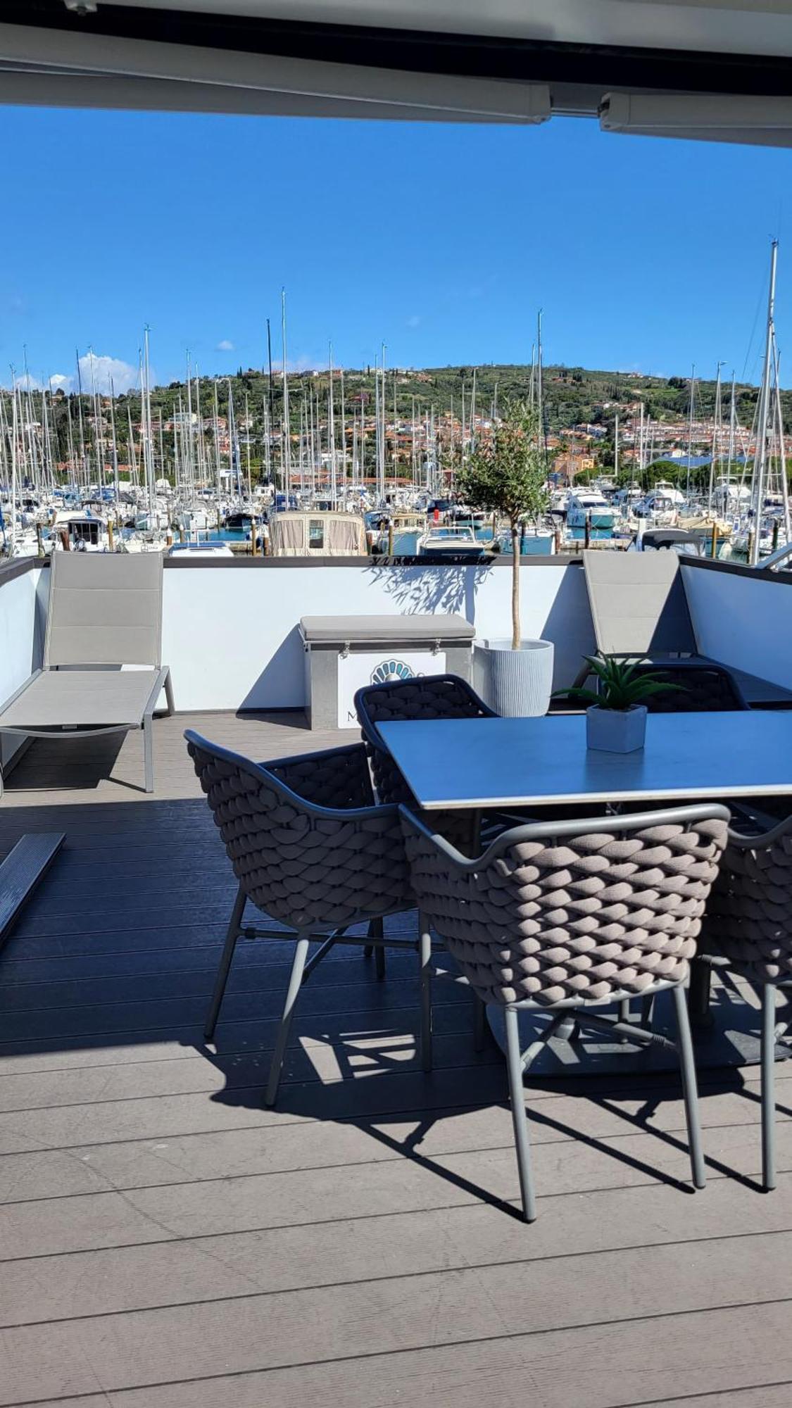 Floating House - Marina Pearl Apartman Portorož Kültér fotó