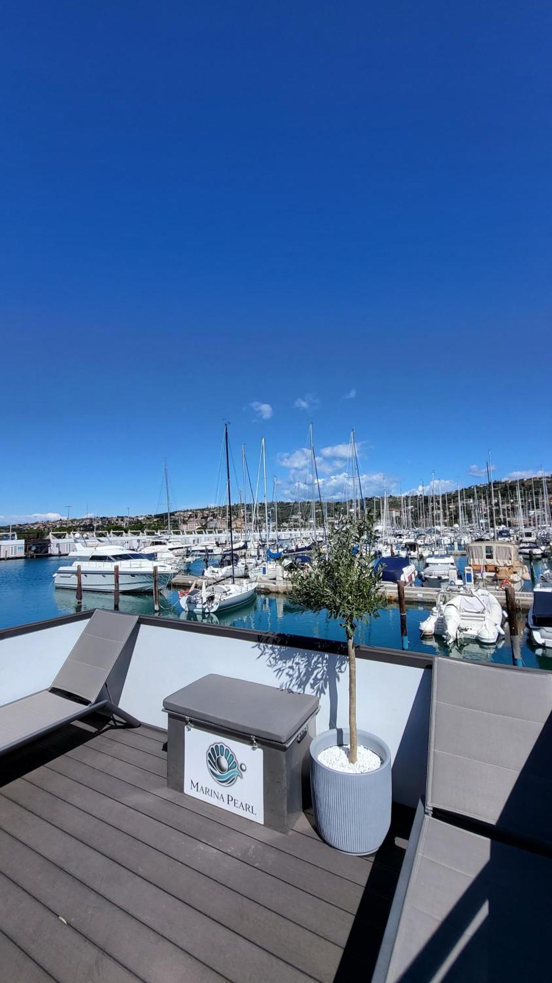 Floating House - Marina Pearl Apartman Portorož Kültér fotó