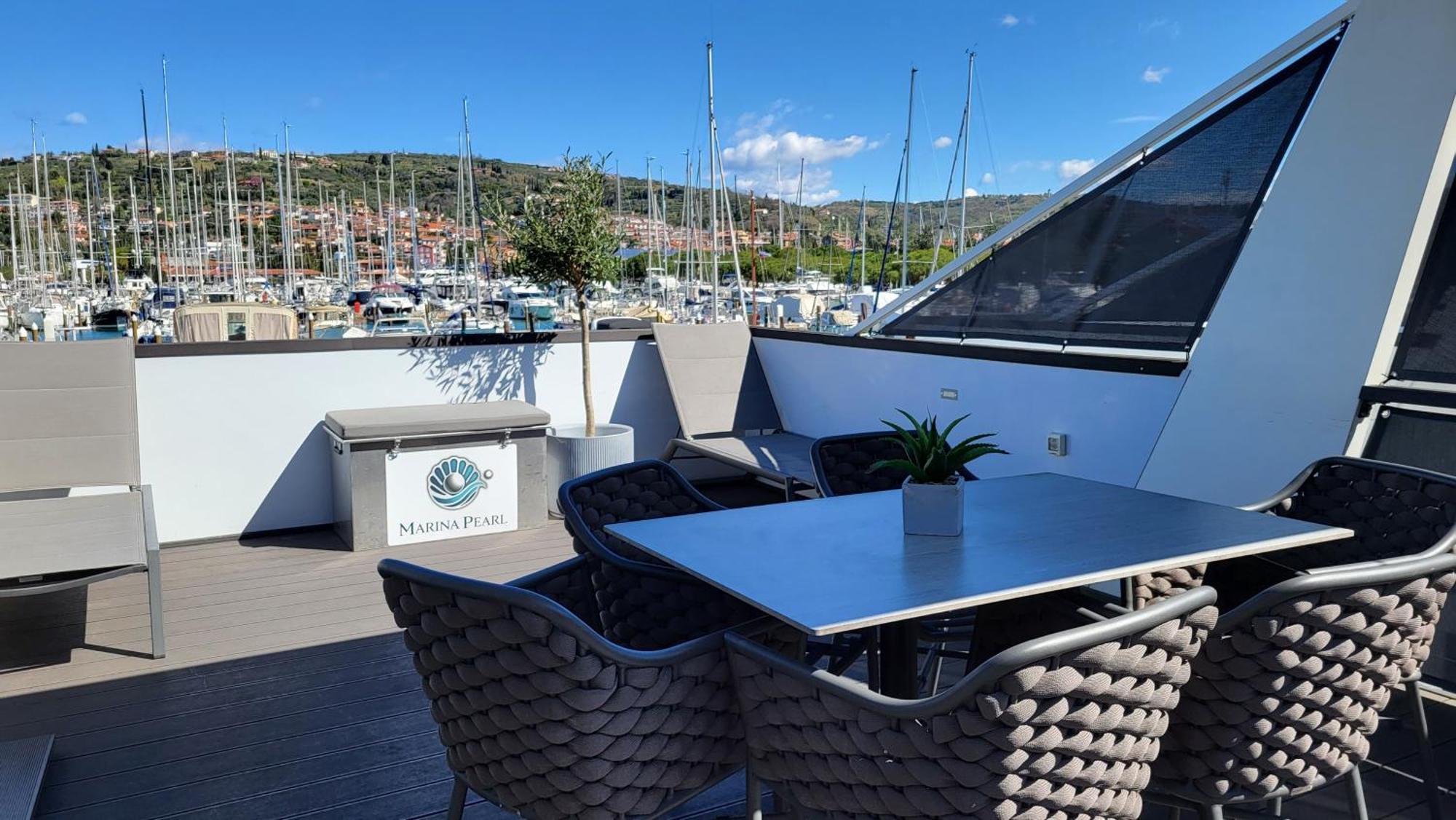 Floating House - Marina Pearl Apartman Portorož Kültér fotó
